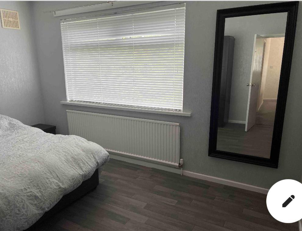 Apartamento Mac'S Belfast Exterior foto